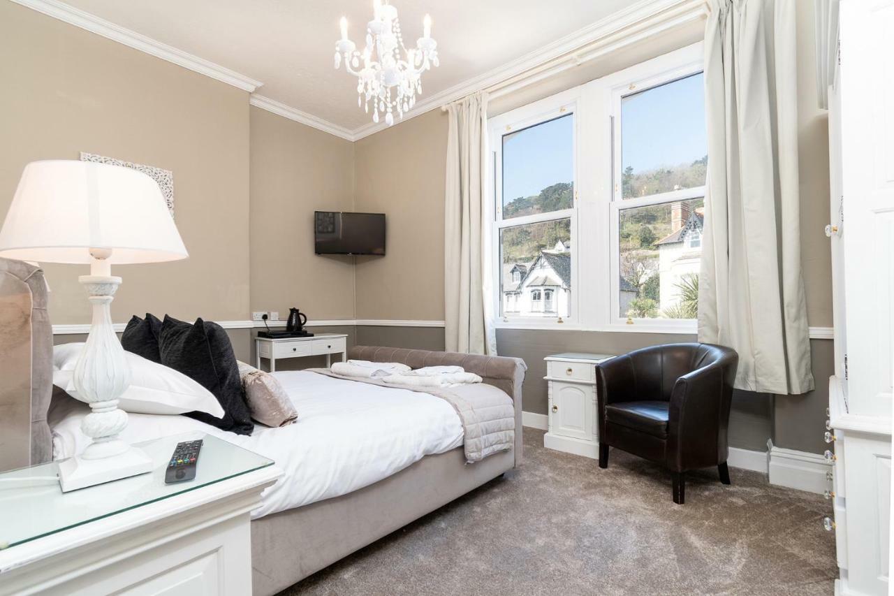 Lansdowne House With Private Car Park Otel Llandudno Dış mekan fotoğraf