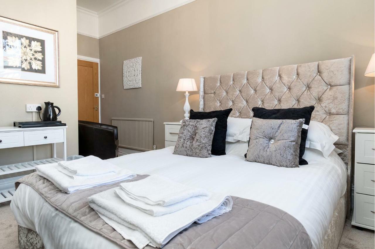 Lansdowne House With Private Car Park Otel Llandudno Dış mekan fotoğraf