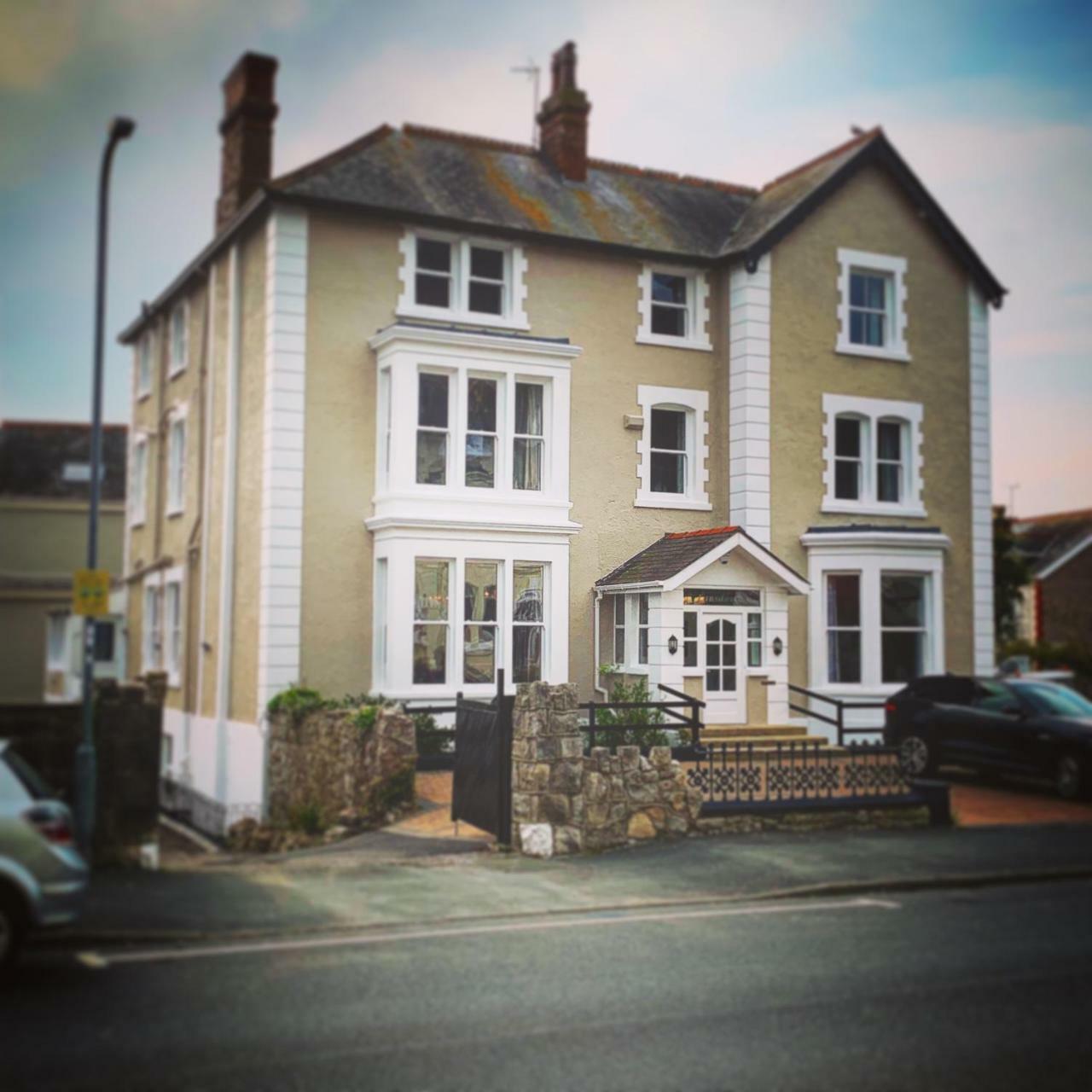 Lansdowne House With Private Car Park Otel Llandudno Dış mekan fotoğraf